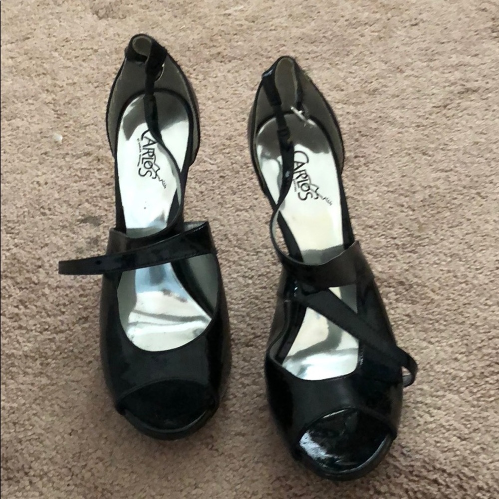 Black shiny heels